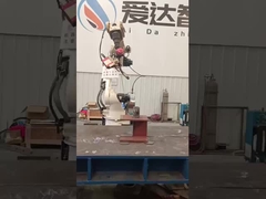 溶接ロボット